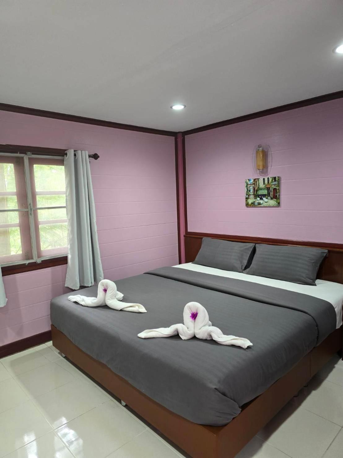 Haad Somboon House Hotel Bang Saphan Luaran gambar