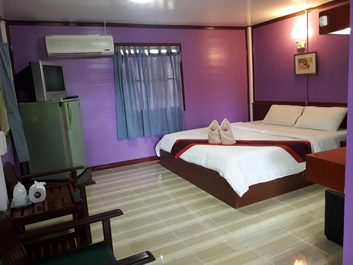 Haad Somboon House Hotel Bang Saphan Luaran gambar