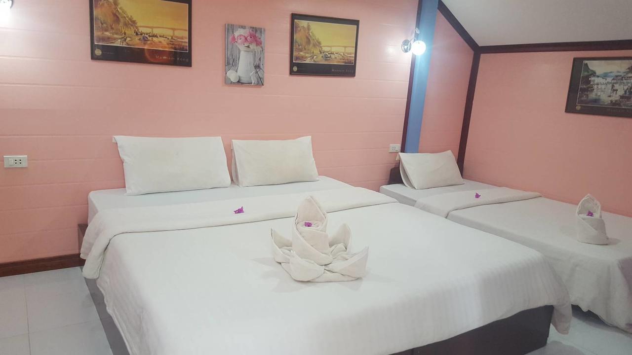 Haad Somboon House Hotel Bang Saphan Luaran gambar