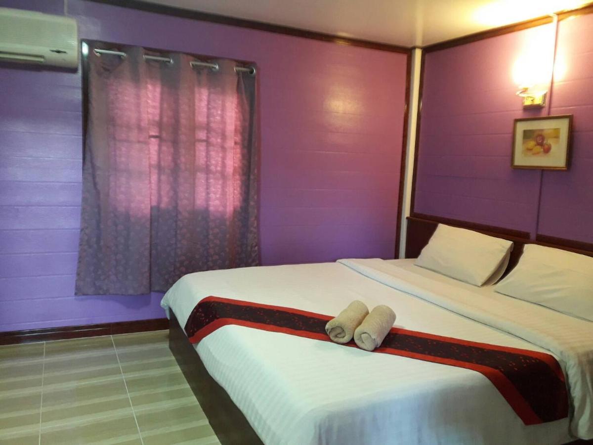 Haad Somboon House Hotel Bang Saphan Luaran gambar